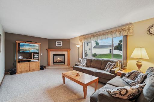 579 Maple Knoll Circle NW, Saint Michael, MN 55376