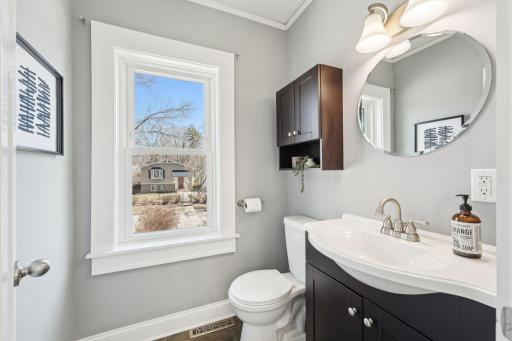 2949 Ewing Avenue N, Minneapolis, MN 55422