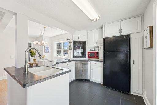 2949 Ewing Avenue N, Minneapolis, MN 55422