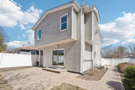 2949 Ewing Avenue N, Minneapolis, MN 55422
