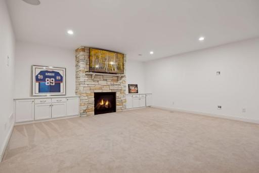 3917 Ewing Avenue S, Minneapolis, MN 55410