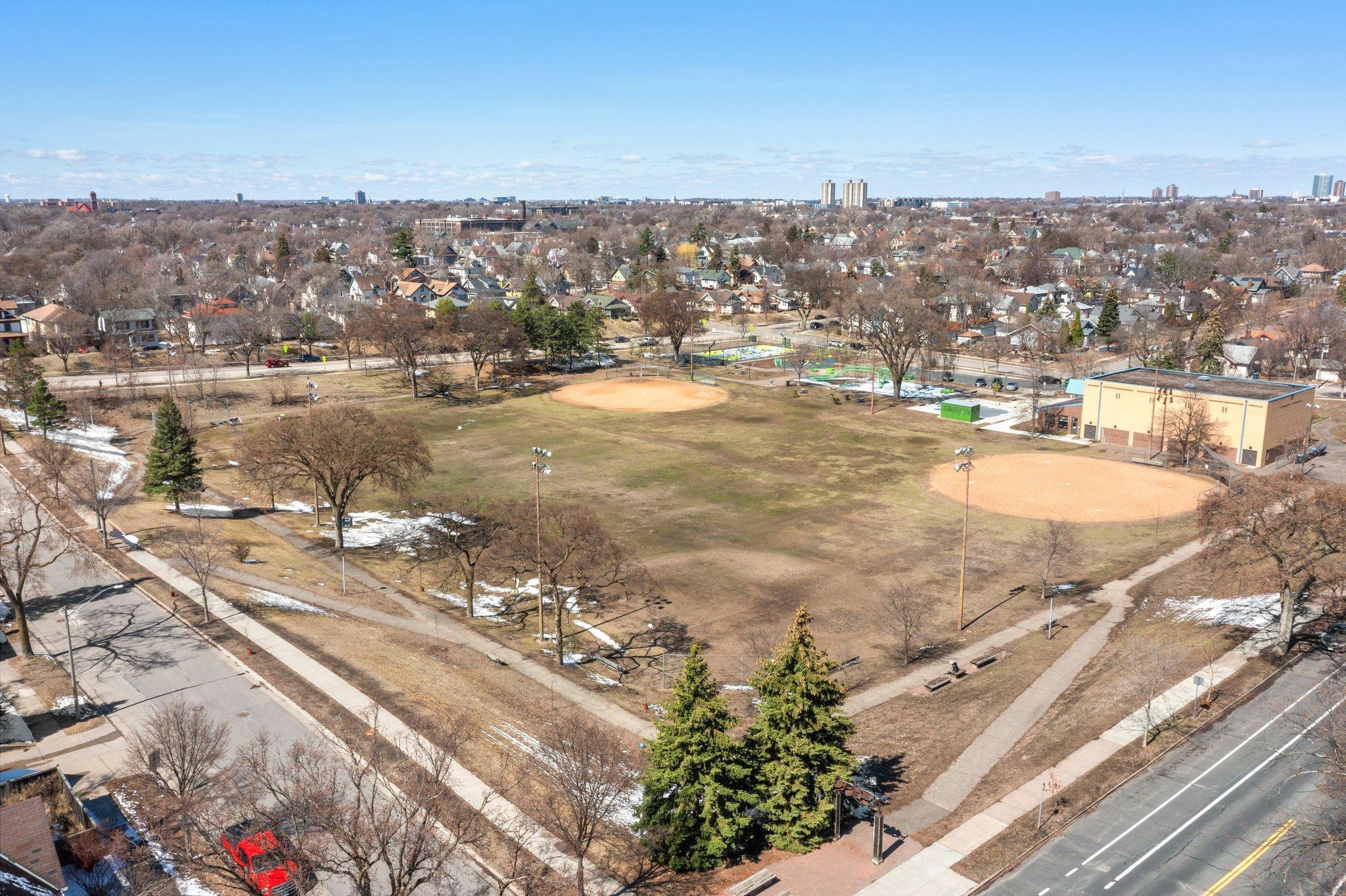 Nearby corner of Phelps Park, Community Center and playground- 3933-chicago-ave-unit-4.jpg