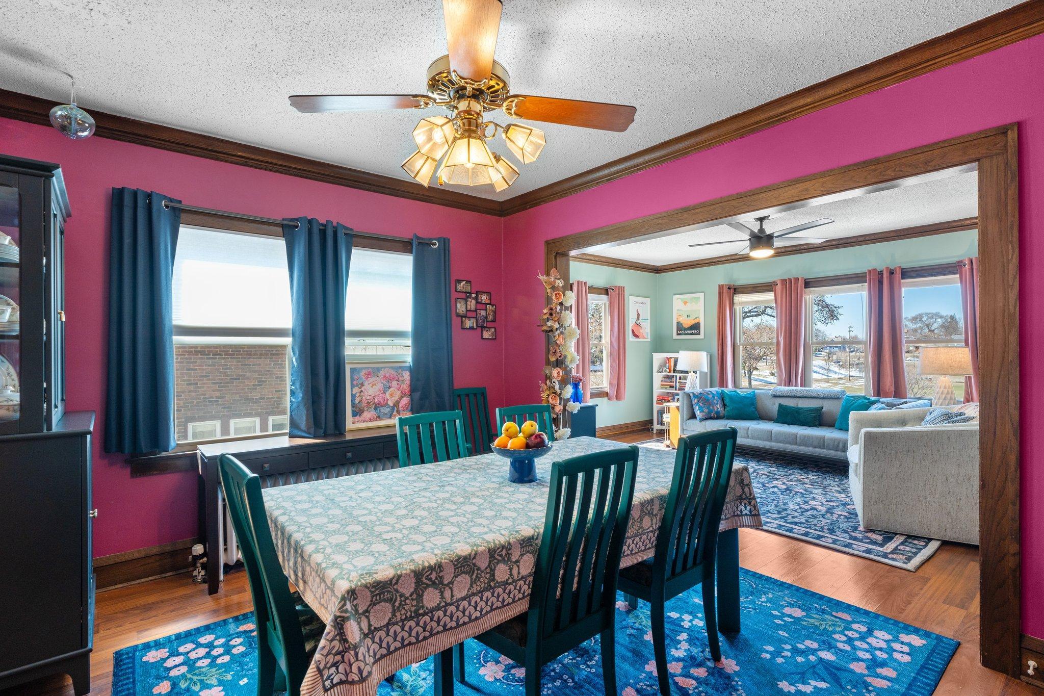 The open floor plan lends well for conversation!