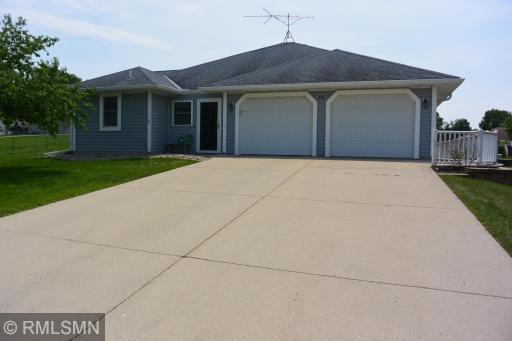 214 18th Street W, Glencoe, MN 55336