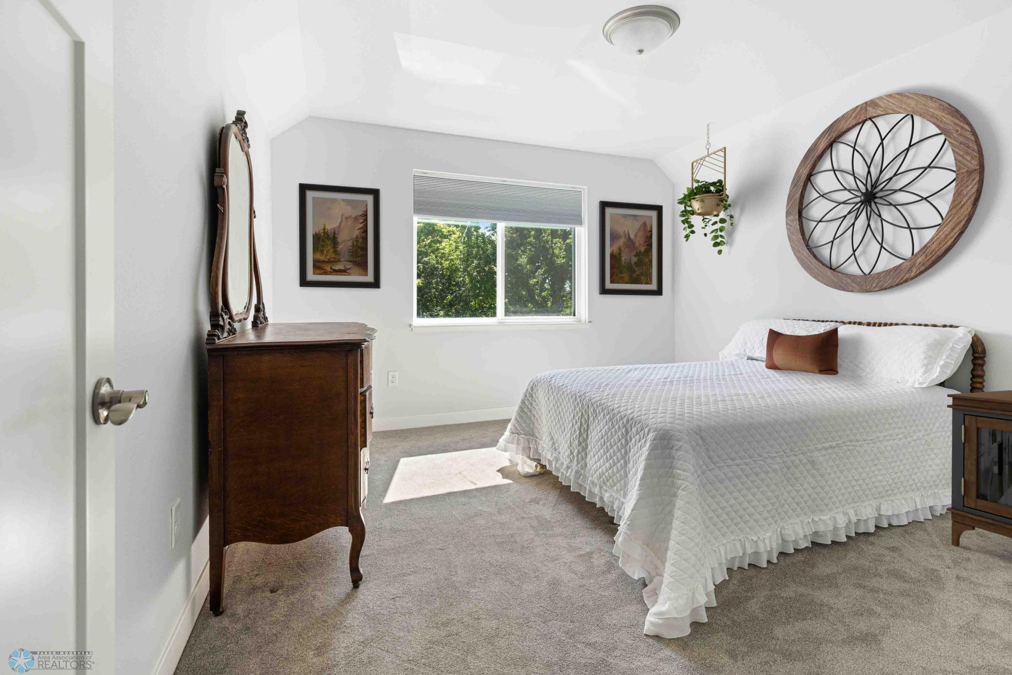 4th Bedroom 12'x13'