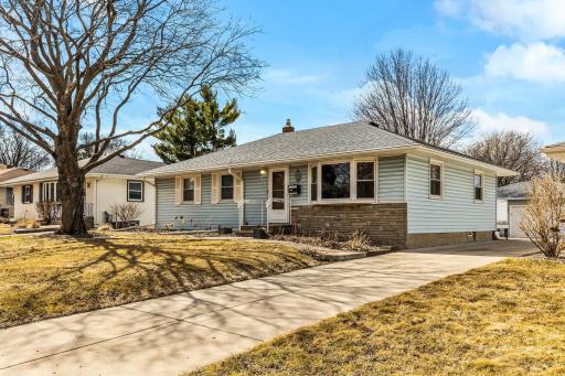 831 20th Avenue N, South Saint Paul, MN 55075