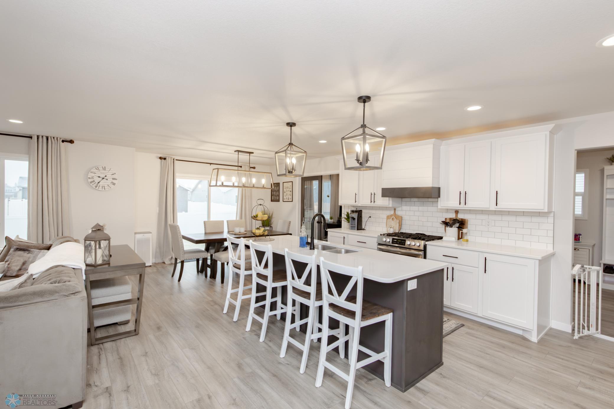Kitchen/Dining