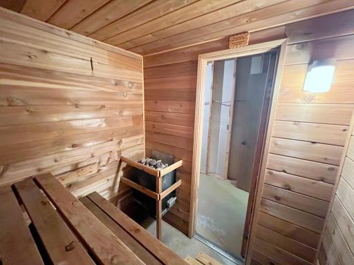 300 N Shore Drive, Detroit Lakes, MN 56501