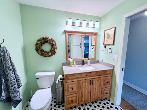 300 N Shore Drive, Detroit Lakes, MN 56501
