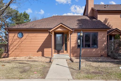 Photo for 10 Westchester Square, Burnsville, MN 55337 - listing #6692378 10 Westchester Square, Burnsville, MN 55337