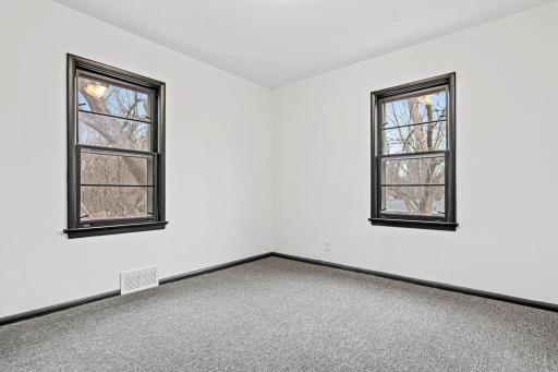 12425 25th Avenue N, Minneapolis, MN 55441