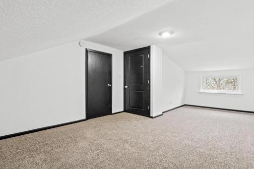 12425 25th Avenue N, Minneapolis, MN 55441