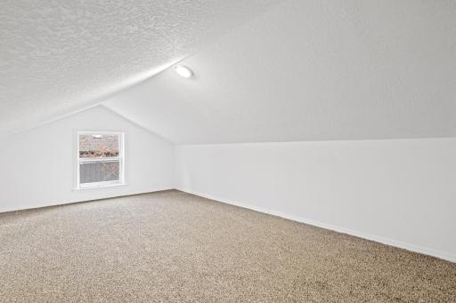 12425 25th Avenue N, Minneapolis, MN 55441