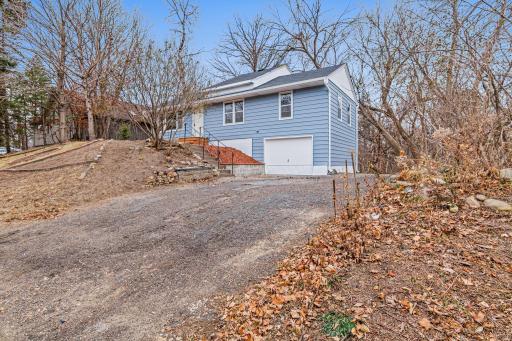 12425 25th Avenue N, Minneapolis, MN 55441