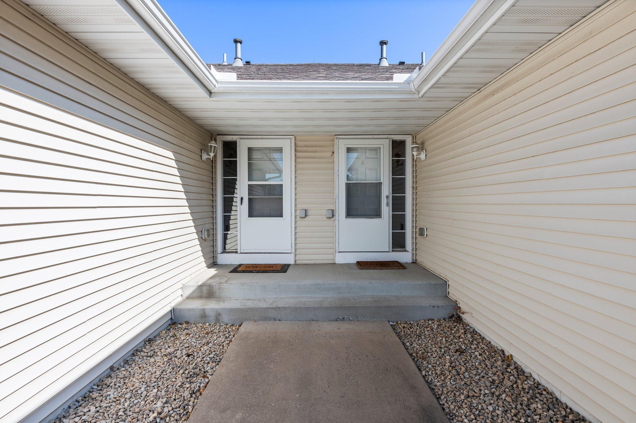 Covered entry 6318_Cavell_Ct-123.jpg