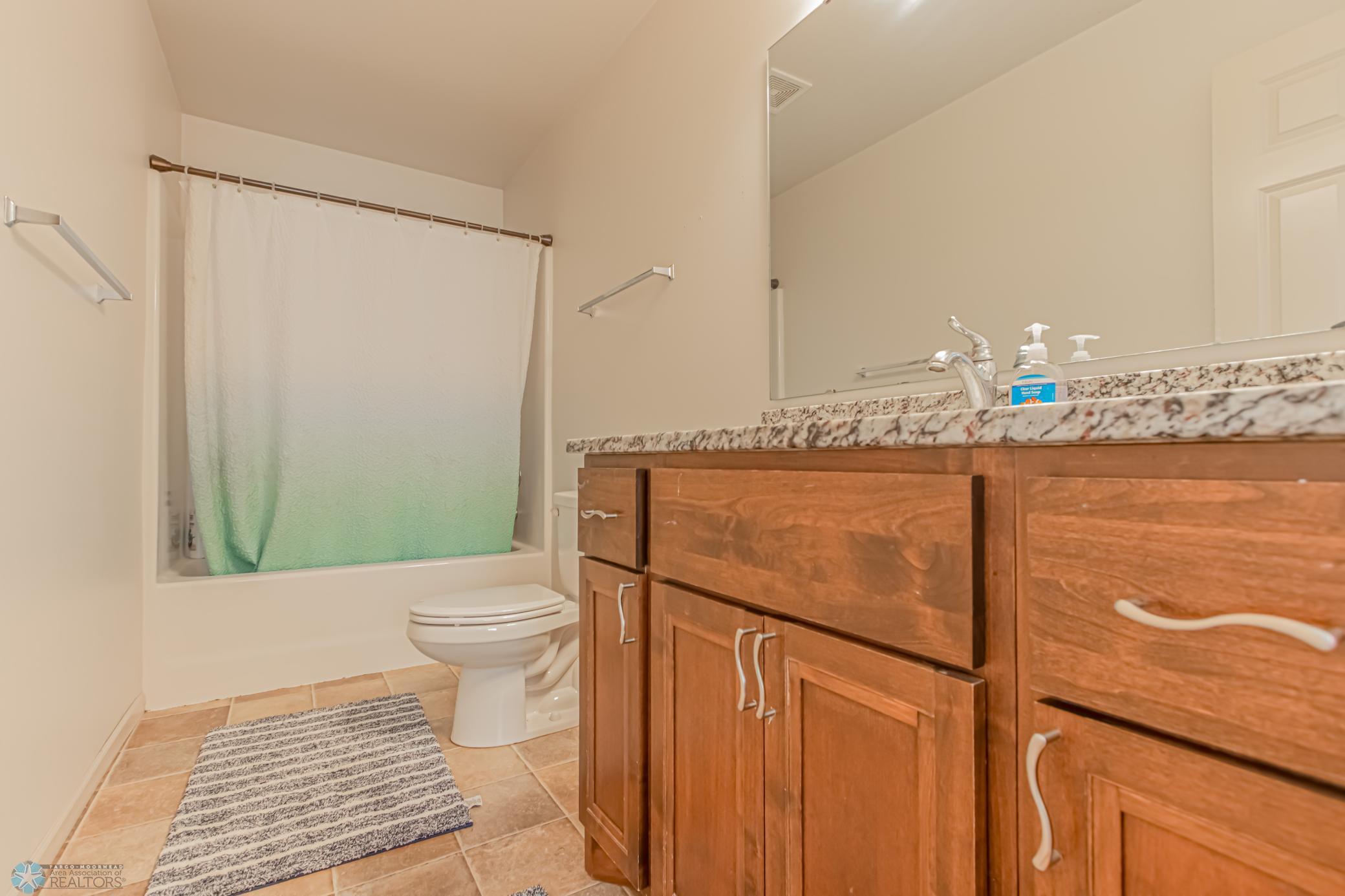 5982 58th St S, Fargo, ND 58104-18.jpg