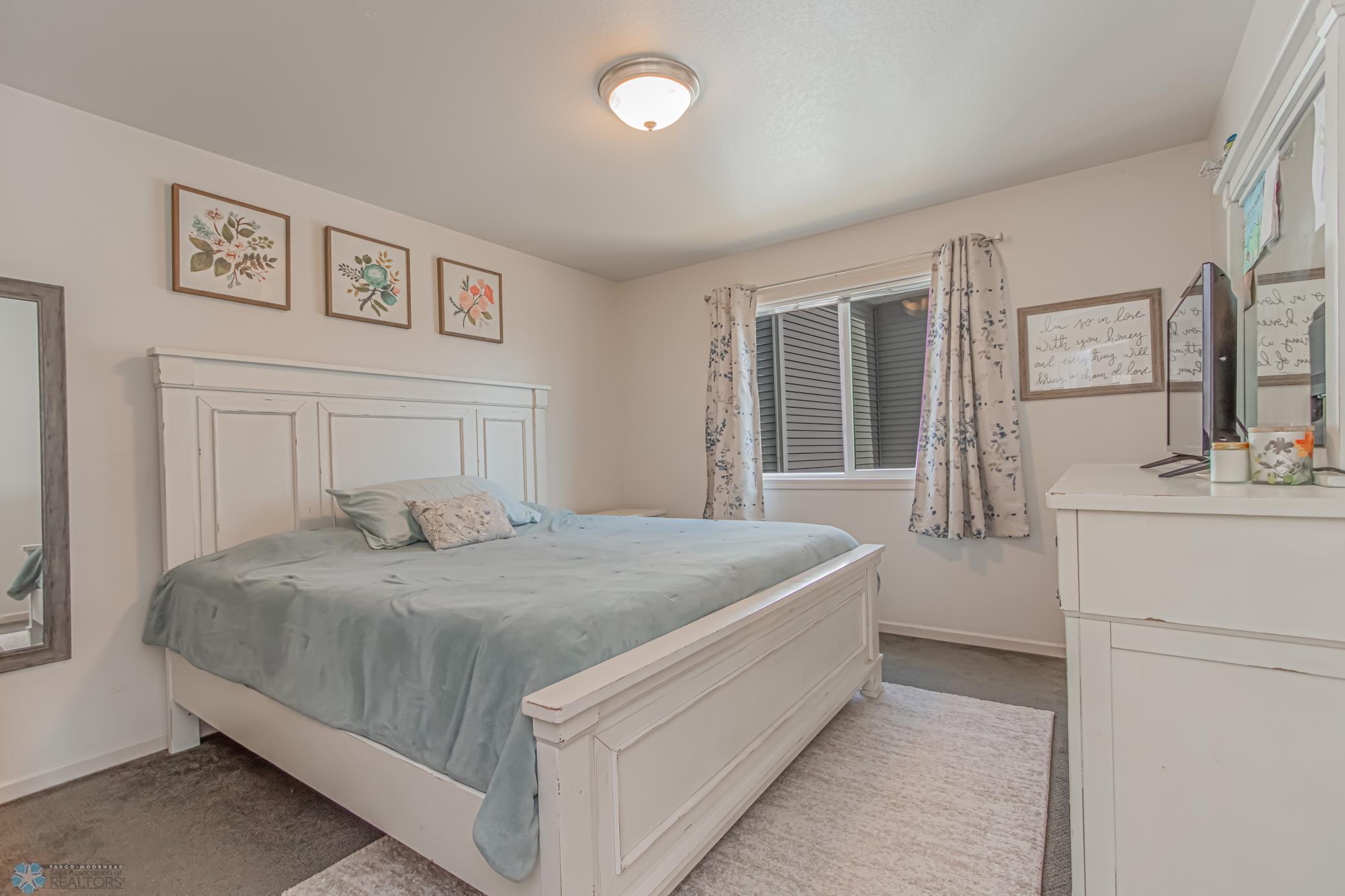 5982 58th St S, Fargo, ND 58104-14.jpg