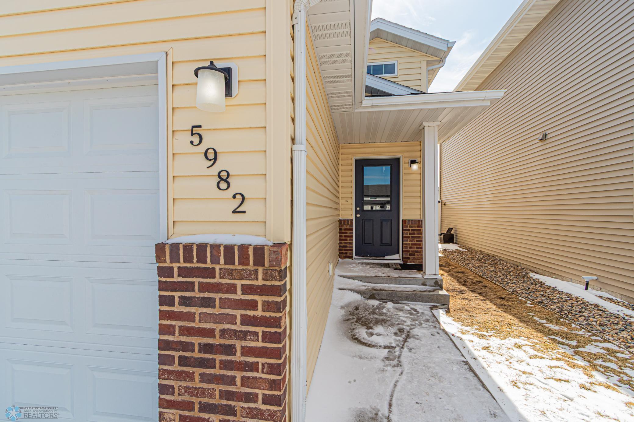 5982 58th St S, Fargo, ND 58104-39.jpg