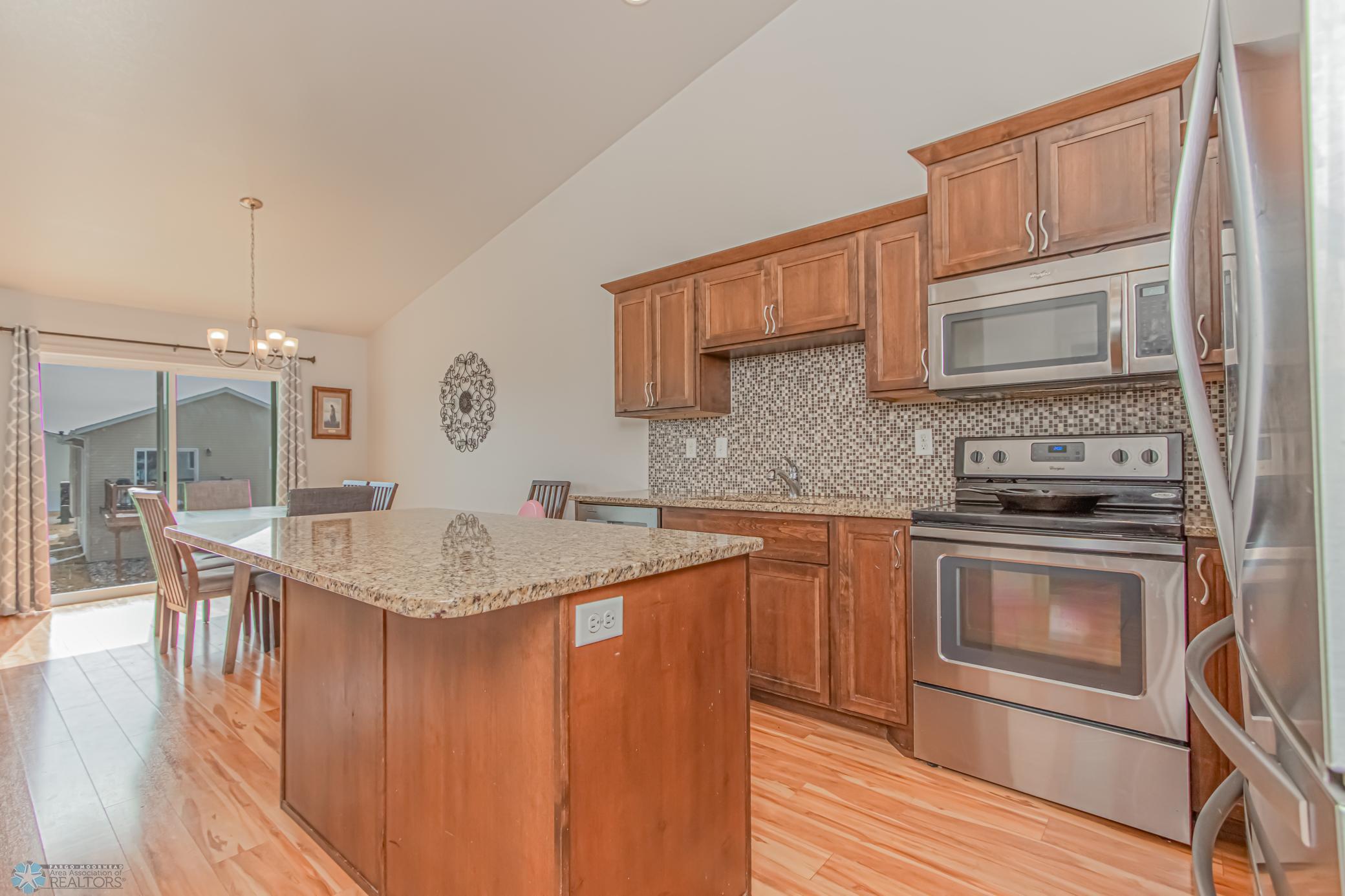 5982 58th St S, Fargo, ND 58104-21.jpg