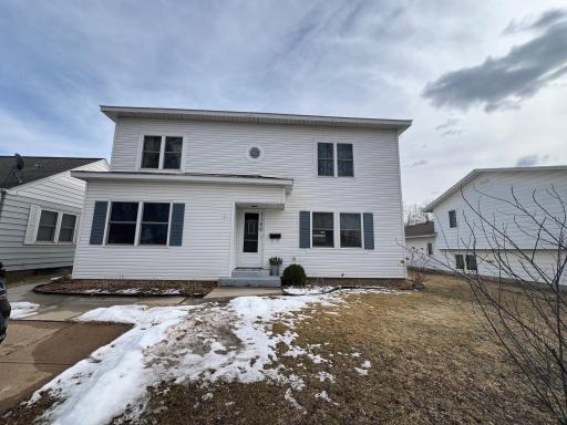 1106 Michigan Street, Hibbing, MN 55746