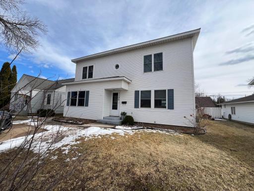1106 Michigan Street, Hibbing, MN 55746