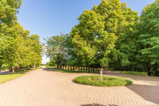 20240905-952_26thAveN_StCloud_Exterior-14.jpg