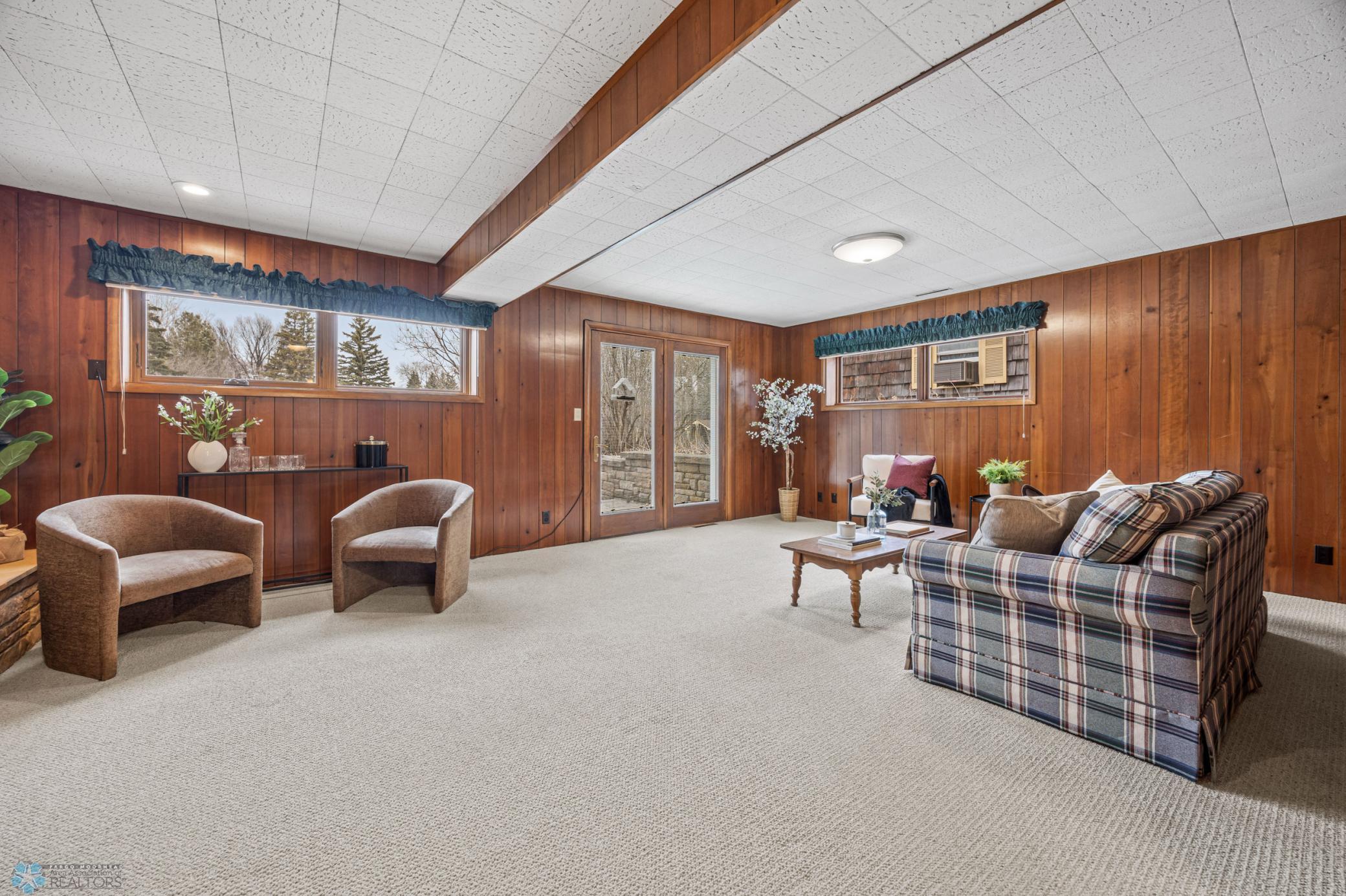 Lower Level Family Room - Walk-out to Backyard