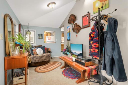 784 Mcknight Road N, Saint Paul, MN 55119