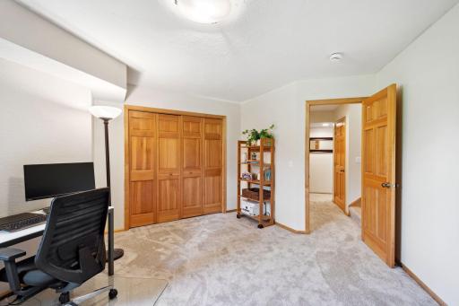 4562 Hummingbird Trail NE, Prior Lake, MN 55372