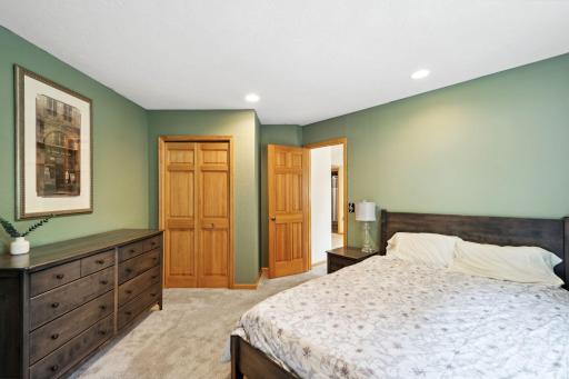 4562 Hummingbird Trail NE, Prior Lake, MN 55372