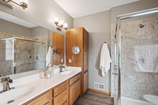 4562 Hummingbird Trail NE, Prior Lake, MN 55372