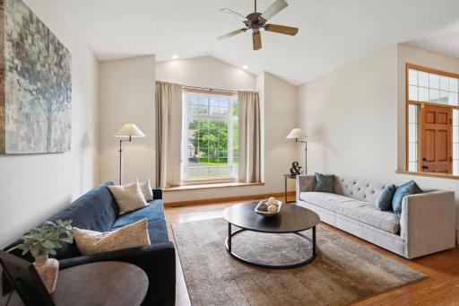 4562 Hummingbird Trail NE, Prior Lake, MN 55372