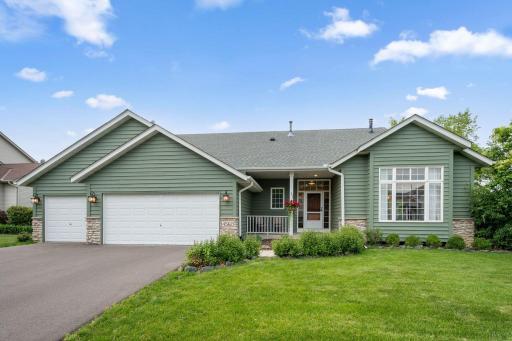 4562 Hummingbird Trail NE, Prior Lake, MN 55372