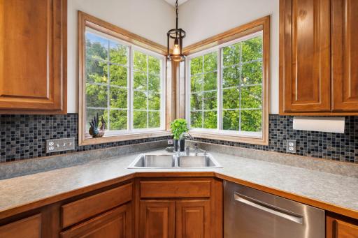 Love this corner window, lets in tons of light!