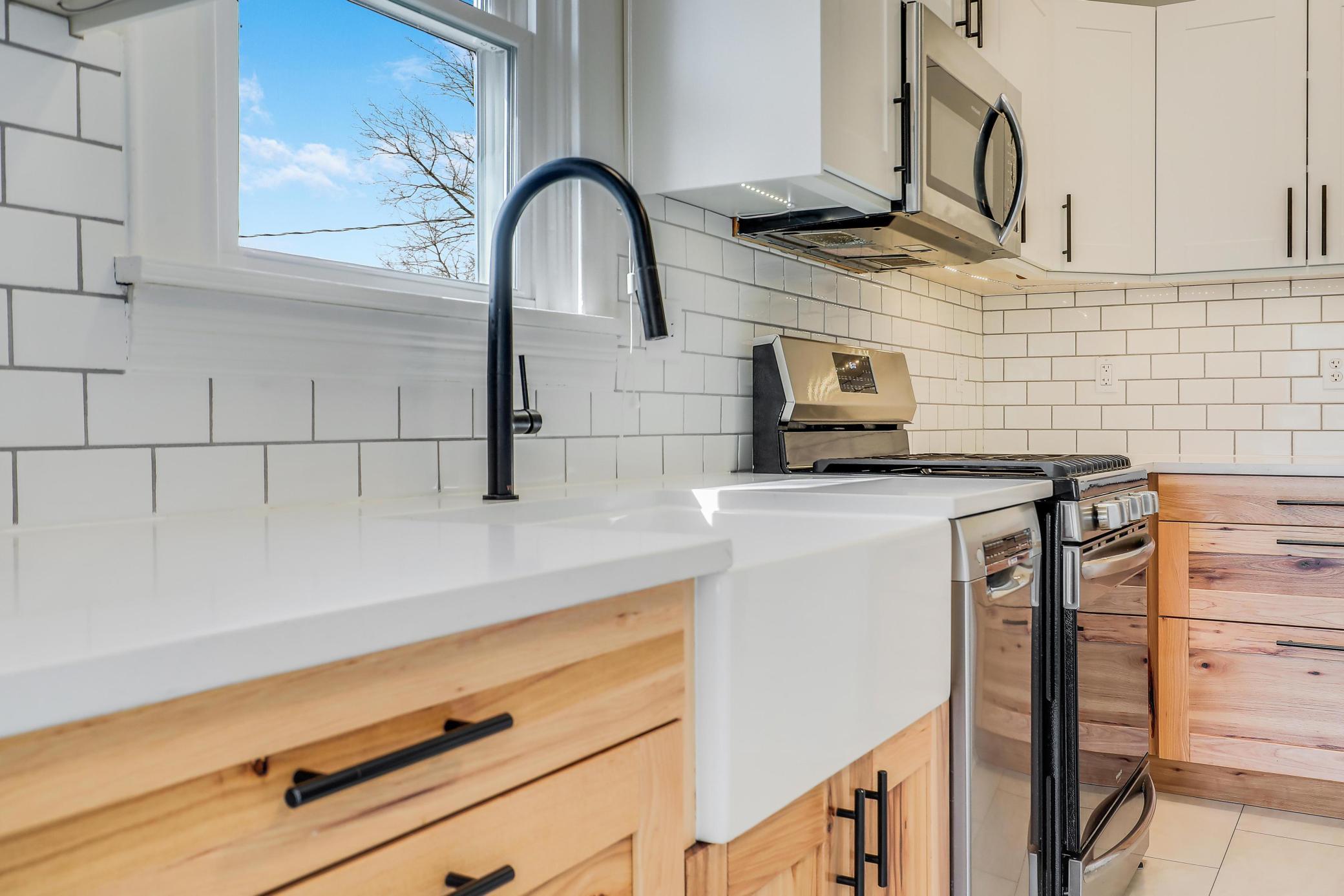 Farm house style sink