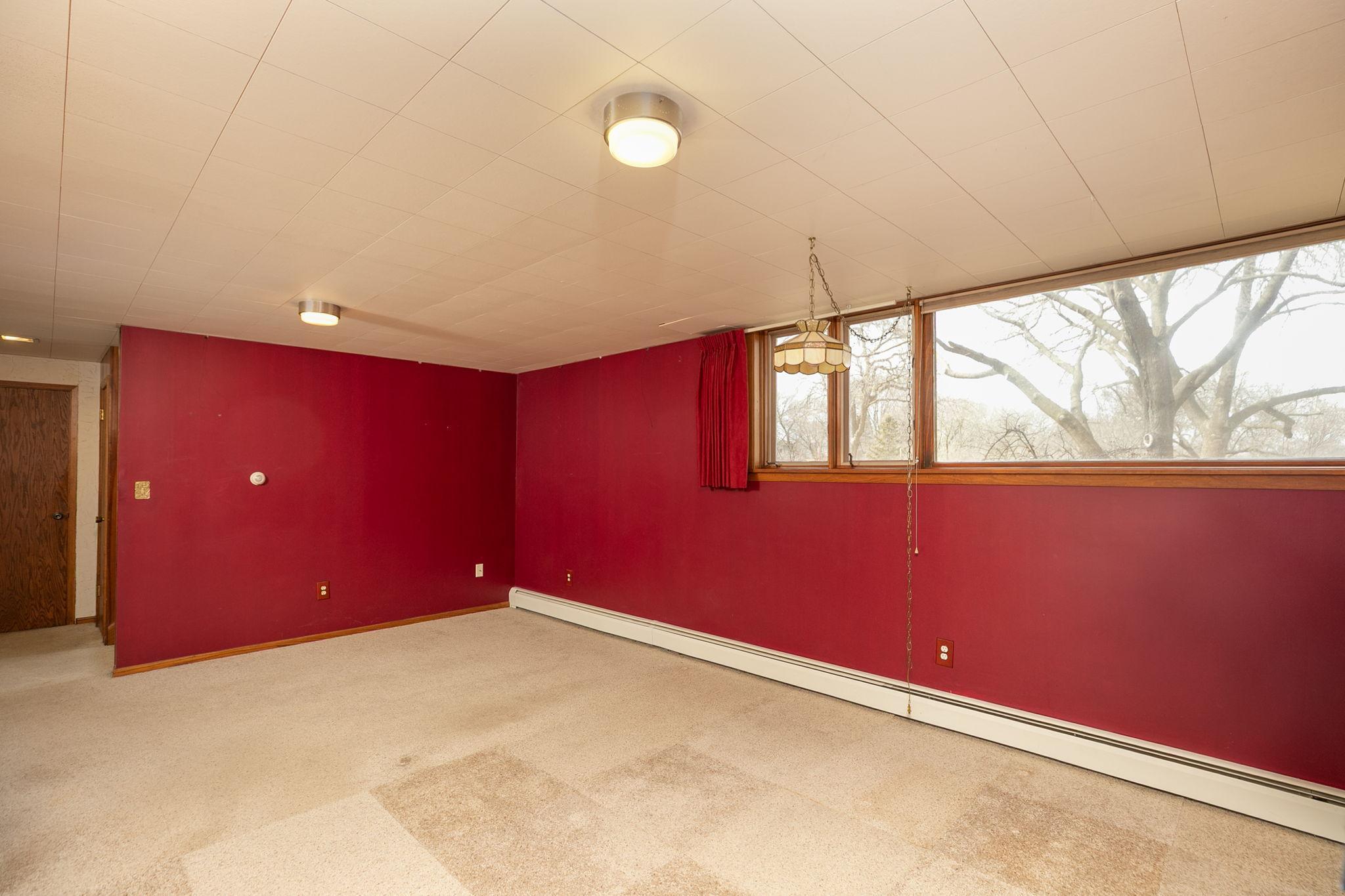 23-web-or-mls-23-Family Room.jpg