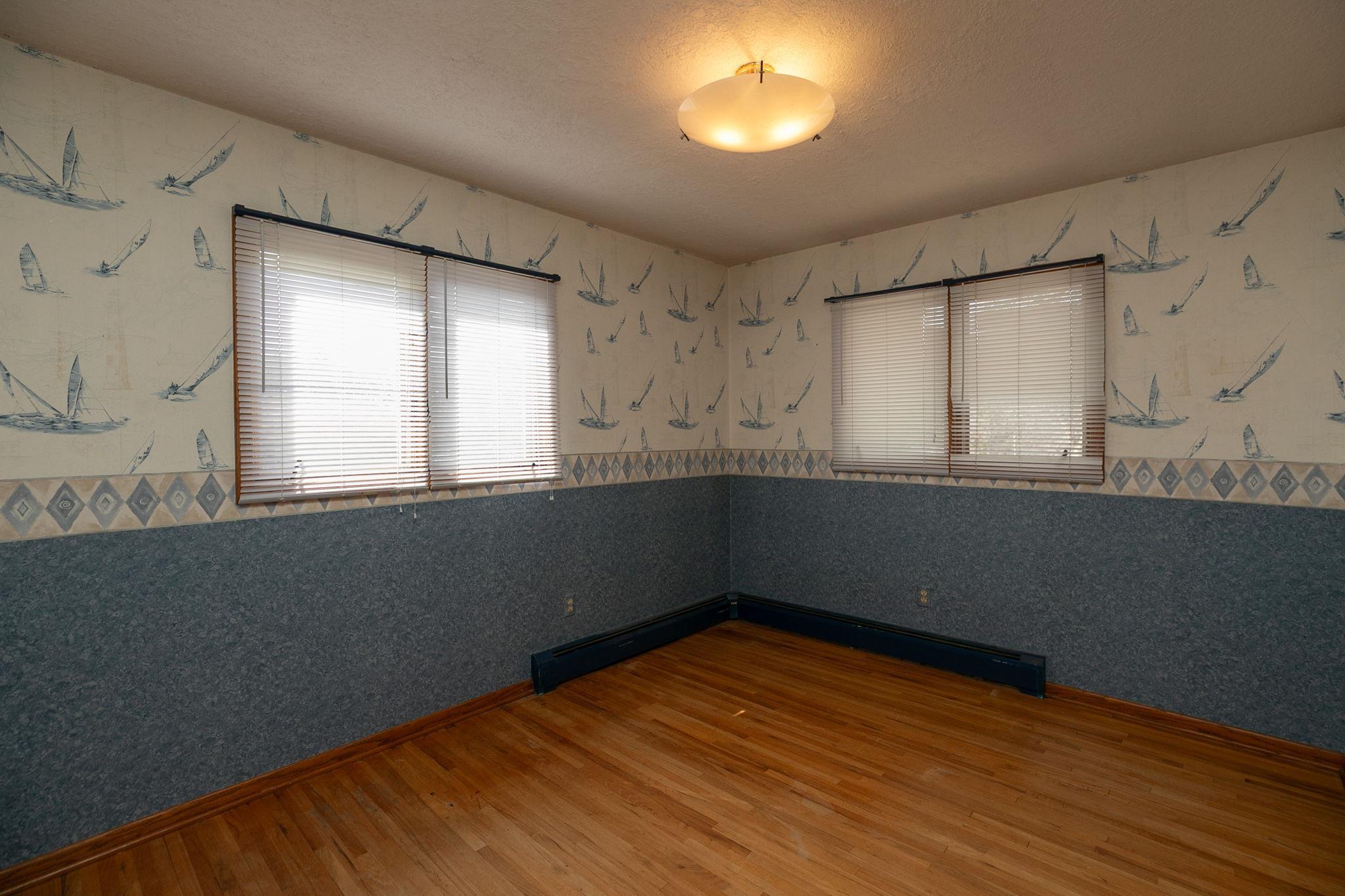 16-web-or-mls-16-Bedroom 2.jpg
