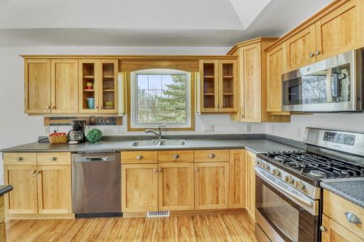 21494 Coaley Bay Drive, Detroit Lakes, MN 56501
