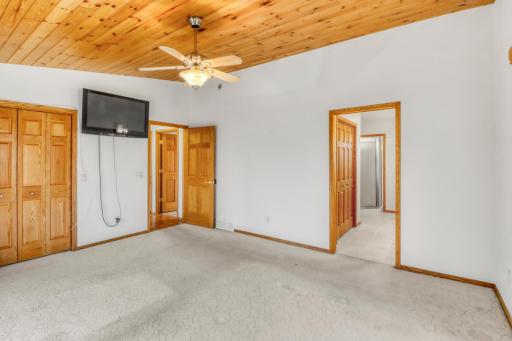 21494 Coaley Bay Drive, Detroit Lakes, MN 56501