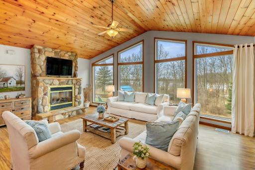 21494 Coaley Bay Drive, Detroit Lakes, MN 56501