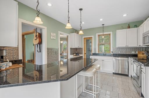800 Hutchinson Road, Watertown, MN 55388