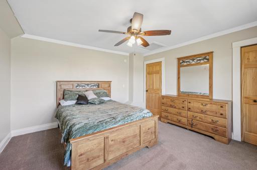 800 Hutchinson Road, Watertown, MN 55388