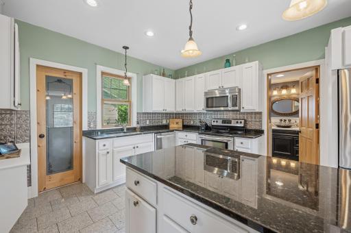 800 Hutchinson Road, Watertown, MN 55388