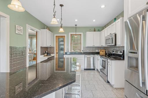 800 Hutchinson Road, Watertown, MN 55388