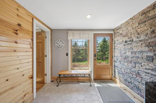 800 Hutchinson Road, Watertown, MN 55388