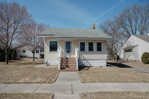 220 S Ramsey Street, Blue Earth, MN 56013