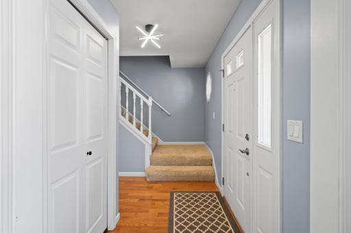 2402 Leyland Trail, Woodbury, MN 55125