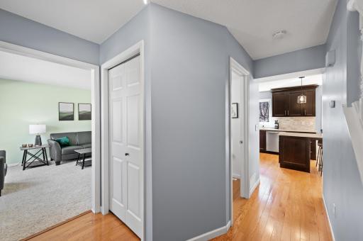 2402 Leyland Trail, Woodbury, MN 55125