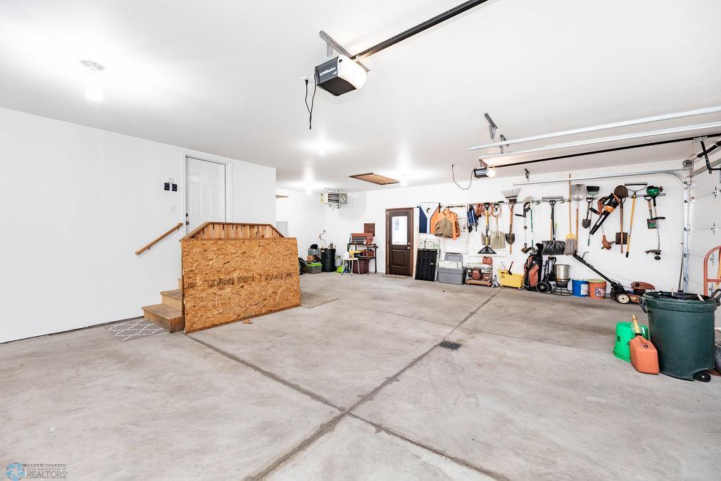 Deep 3rd stall. Space for a workshop, storage space, storing outdoor gear, etc.