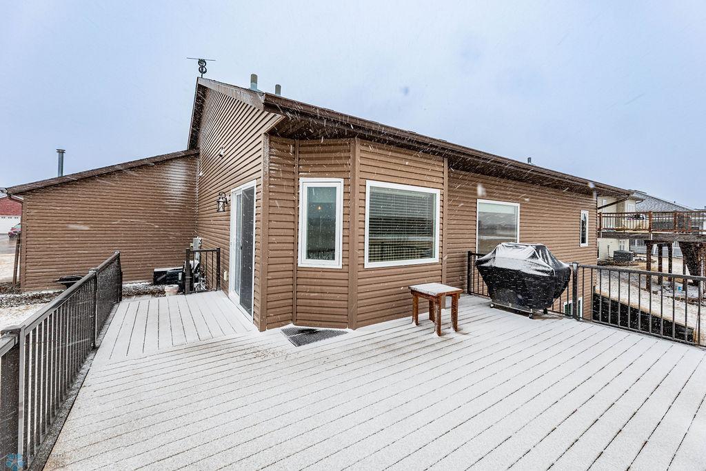 Maintenance-free deck